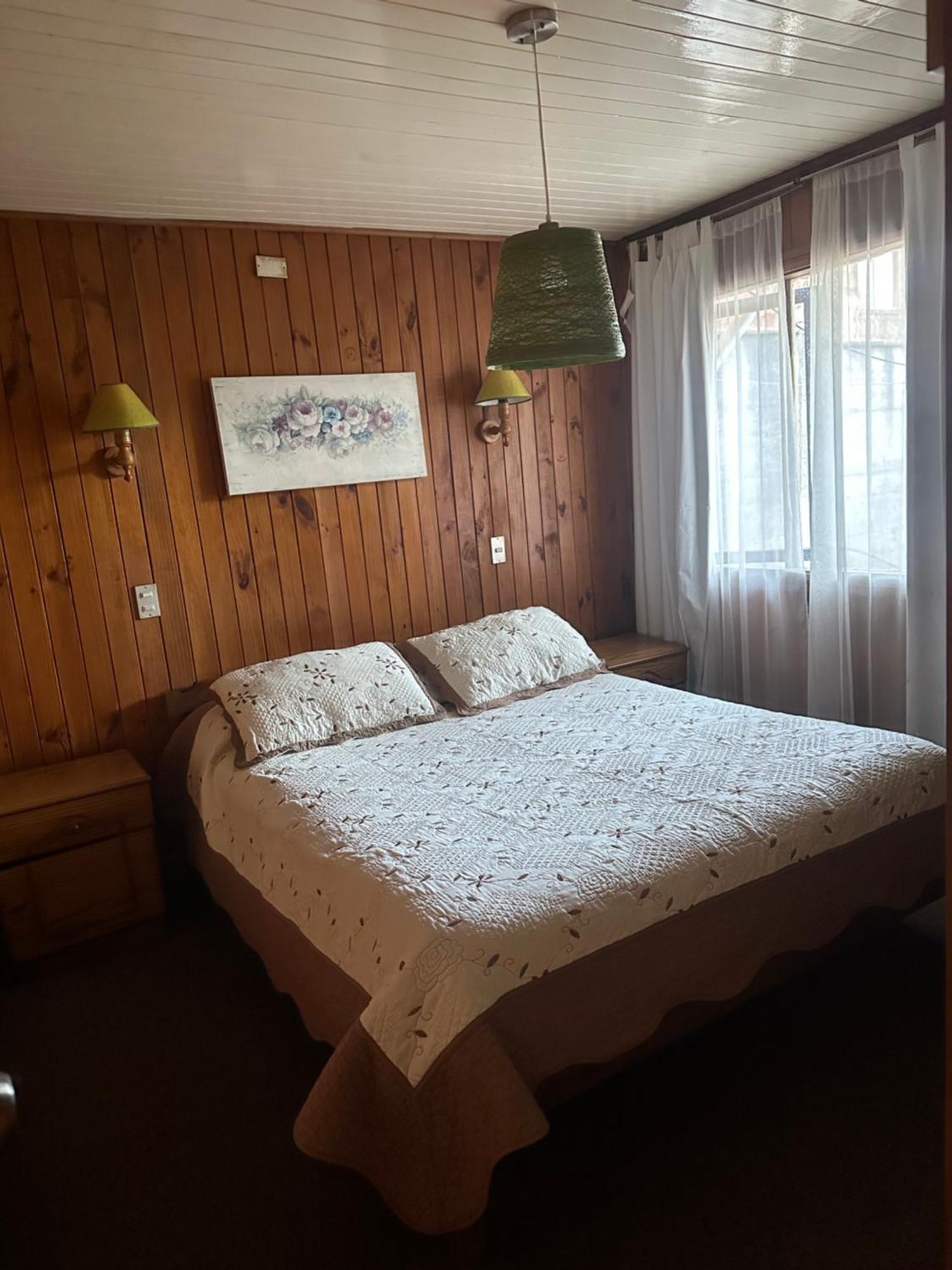 Hostal Y Cabanas Villa Germana Puerto Varas Exterior photo