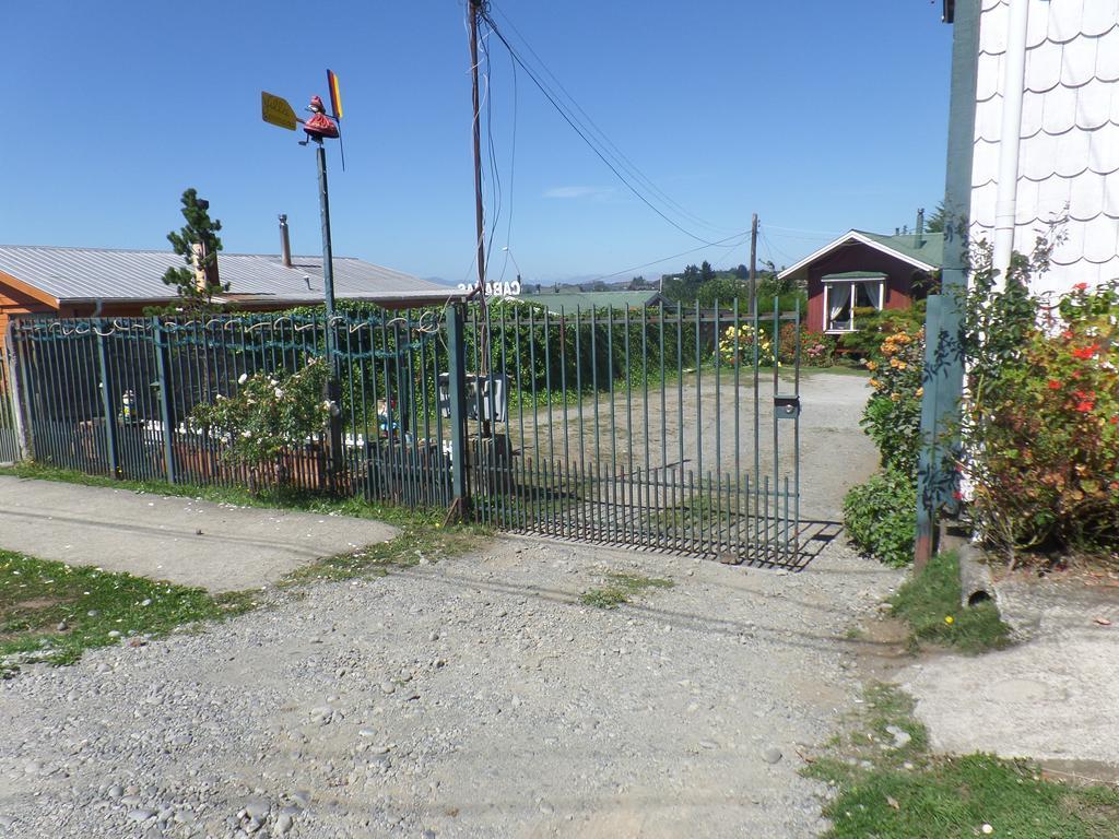 Hostal Y Cabanas Villa Germana Puerto Varas Exterior photo