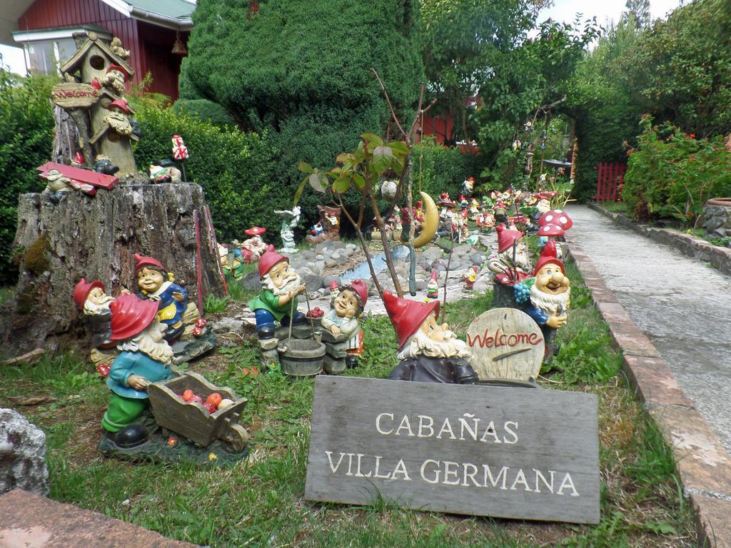 Hostal Y Cabanas Villa Germana Puerto Varas Exterior photo